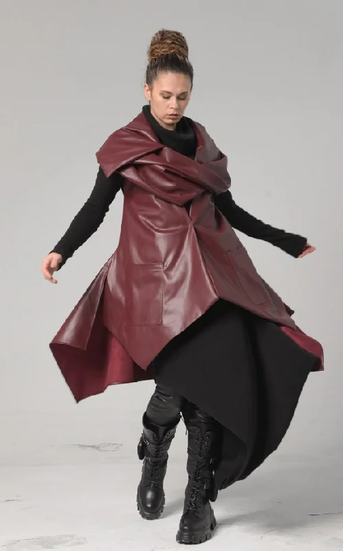 Rock Detail Design Avant Garde Eco-Leather Vest In Burgundy