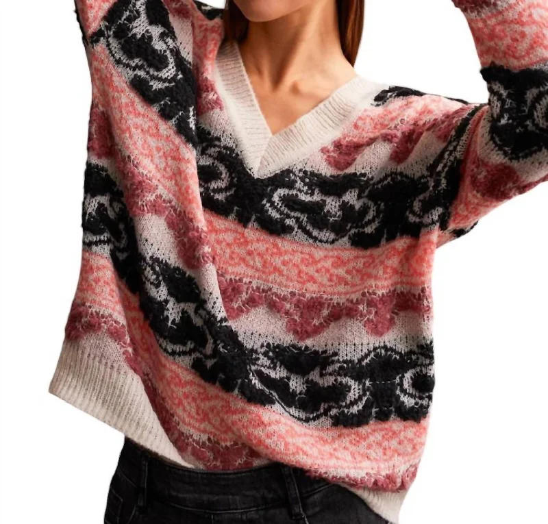 Elegant And Intellectual Style Looped Yarn Sweater In Eggshell Multi